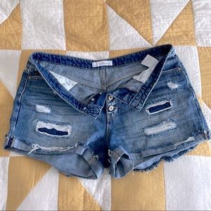 Kancan Jovana Ultra High Rise Shorts In Medium Wash w/ Button Fly Size 31